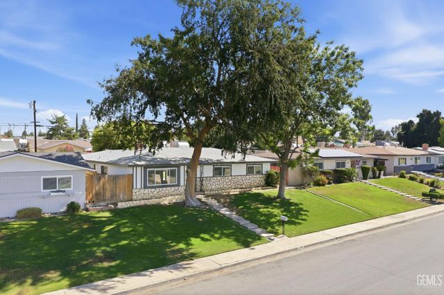 3516 Cardinal Avenue, Bakersfield, CA 93306