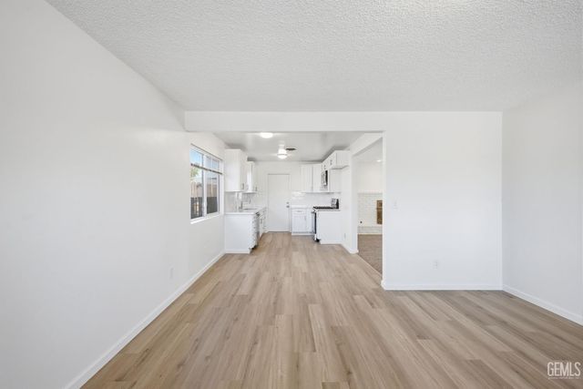 3516 Cardinal Avenue, Bakersfield, CA 93306