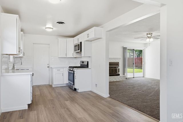 3516 Cardinal Avenue, Bakersfield, CA 93306