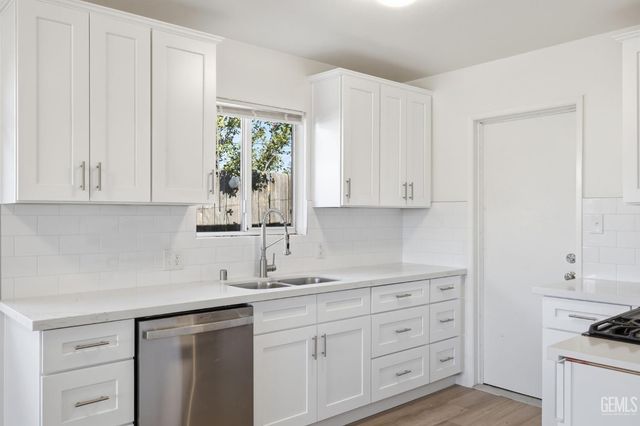 3516 Cardinal Avenue, Bakersfield, CA 93306