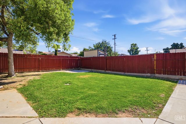 3516 Cardinal Avenue, Bakersfield, CA 93306