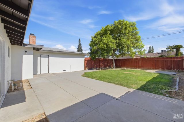 3516 Cardinal Avenue, Bakersfield, CA 93306