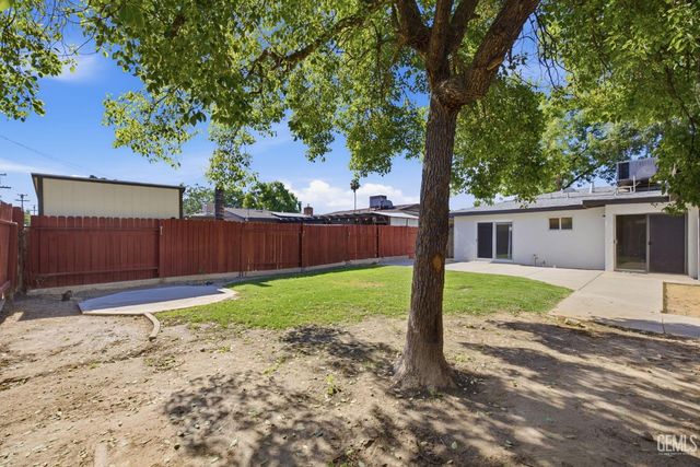 3516 Cardinal Avenue, Bakersfield, CA 93306