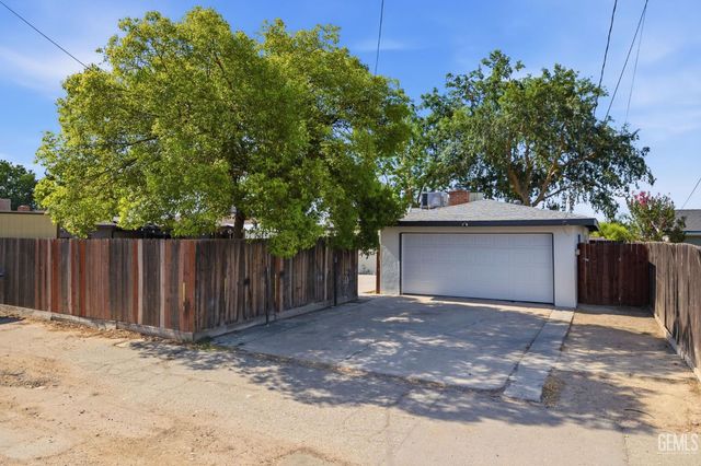 3516 Cardinal Avenue, Bakersfield, CA 93306