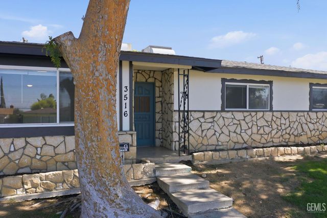 3516 Cardinal Avenue, Bakersfield, CA 93306