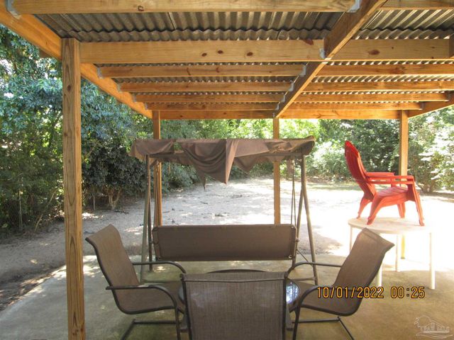 17 Linda St, Pensacola, FL 32506