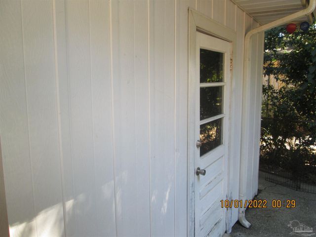 17 Linda St, Pensacola, FL 32506