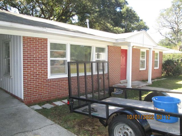 17 Linda St, Pensacola, FL 32506