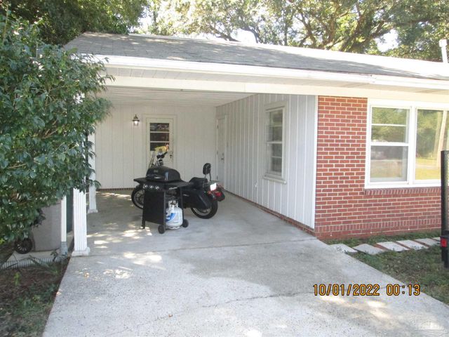 17 Linda St, Pensacola, FL 32506