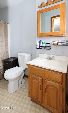 11 Second Street, Coeymans, NY 12045