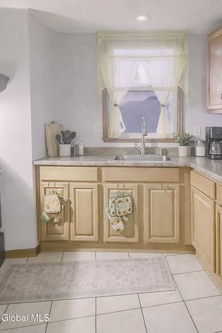 11 Second Street, Coeymans, NY 12045