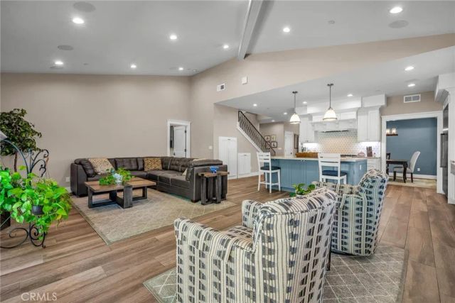 28060 Santona Drive, Rancho Palos Verdes, CA 90275