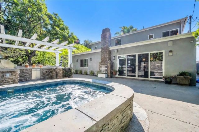 28060 Santona Drive, Rancho Palos Verdes, CA 90275