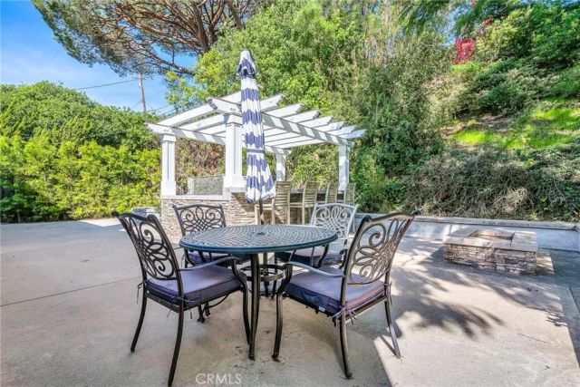28060 Santona Drive, Rancho Palos Verdes, CA 90275