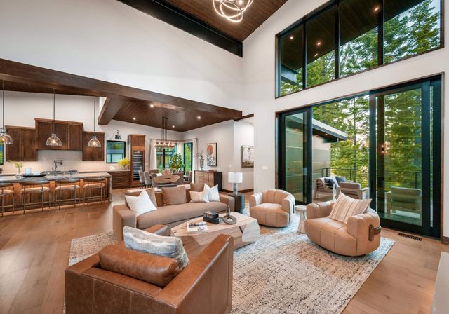 9337 Heartwood Drive, Truckee, CA 96161