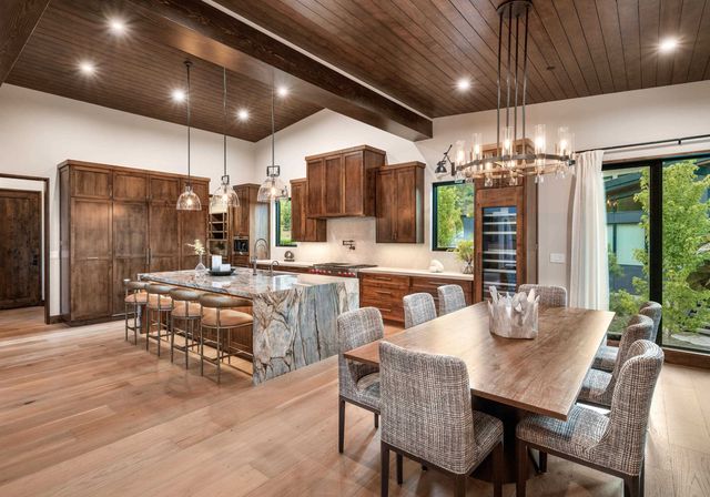 9337 Heartwood Drive, Truckee, CA 96161