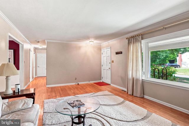 314 LAKESHORE DR, Marlton, NJ 08053