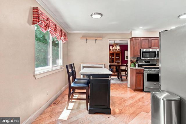 314 LAKESHORE DR, Marlton, NJ 08053