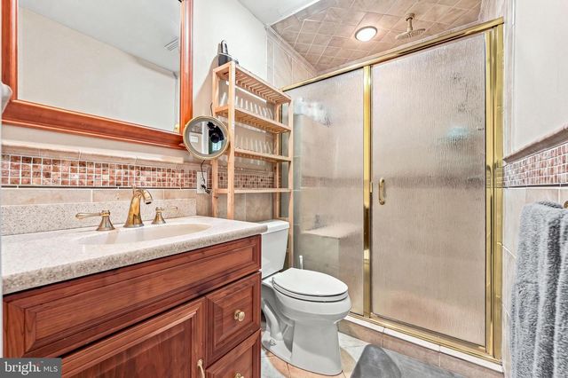 314 LAKESHORE DR, Marlton, NJ 08053