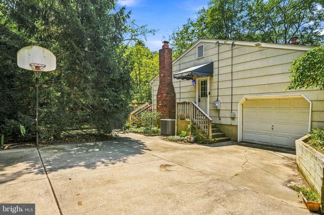 314 LAKESHORE DR, Marlton, NJ 08053