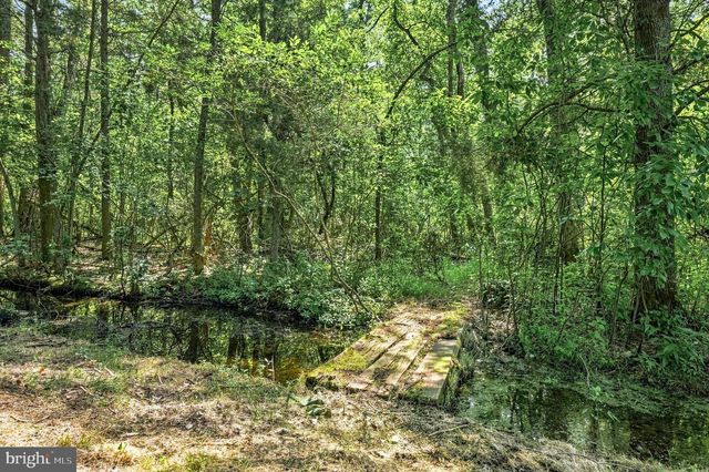 314 LAKESHORE DR, Marlton, NJ 08053