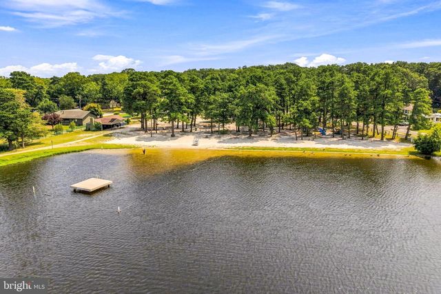 314 LAKESHORE DR, Marlton, NJ 08053