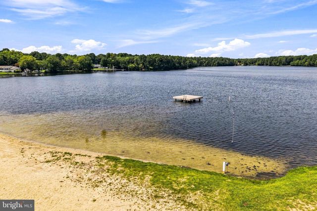 314 LAKESHORE DR, Marlton, NJ 08053