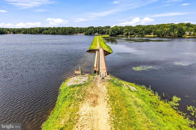314 LAKESHORE DR, Marlton, NJ 08053