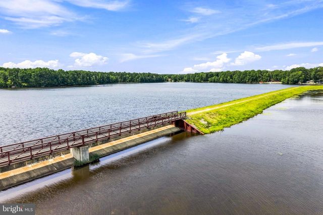 314 LAKESHORE DR, Marlton, NJ 08053