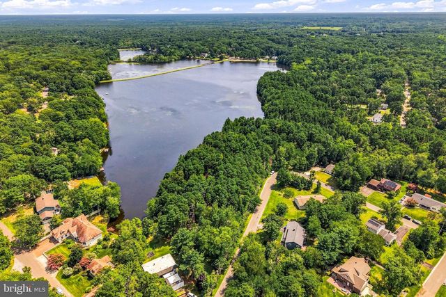 314 LAKESHORE DR, Marlton, NJ 08053