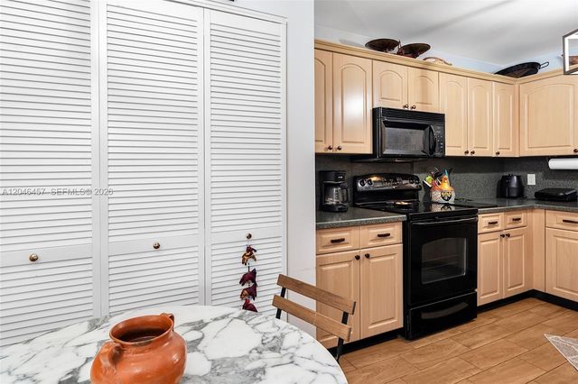 2603 NW 103rd Avenue 310, Sunrise, FL 33322
