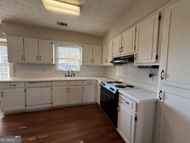 2703 19th Place, Valley, AL 36854