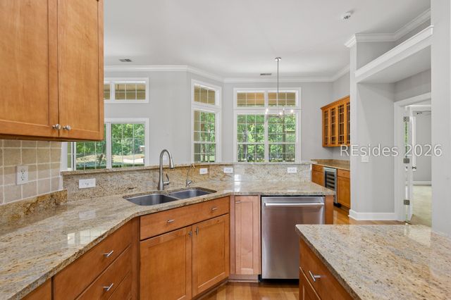 37 St Simons Dr, Bluffton, SC 29910