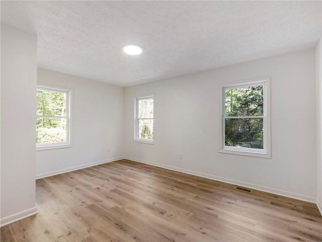 3550 Centerville Rosebud Road, Snellville, GA 30039