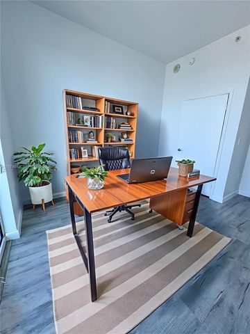 1900 N Bayshore Dr 4112, Miami, FL 33132