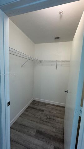 1900 N Bayshore Dr 4112, Miami, FL 33132