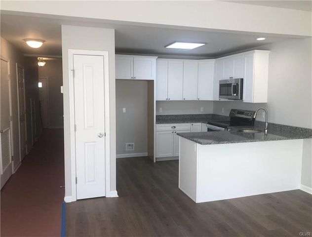 740 Blue Heron Drive, Allentown City, PA 18103