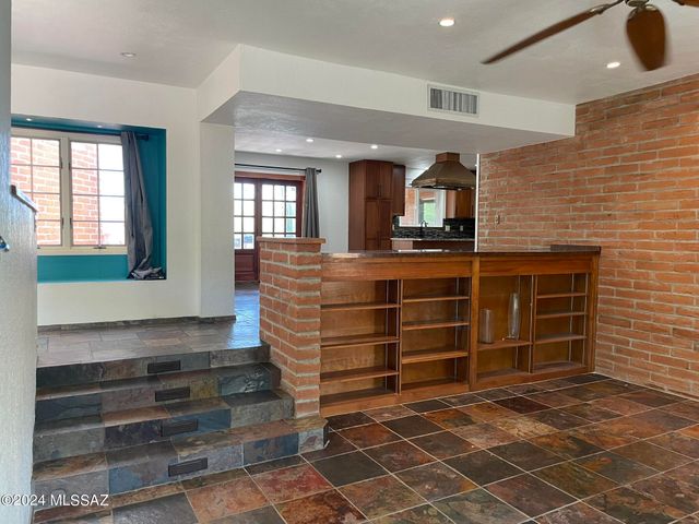 5830 E Cll Del Ciervo, Tucson, AZ 85750