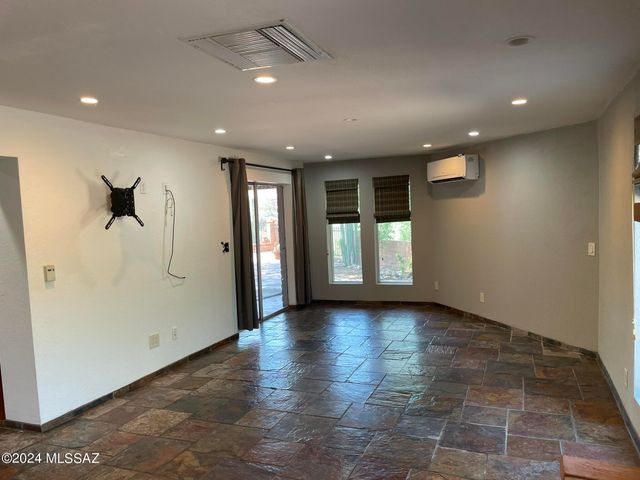 5830 E Cll Del Ciervo, Tucson, AZ 85750