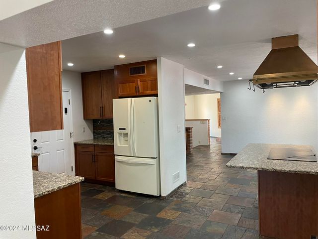 5830 E Cll Del Ciervo, Tucson, AZ 85750