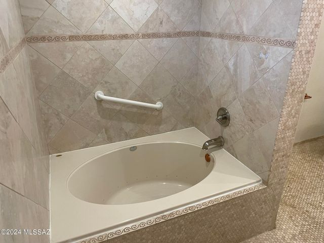 5830 E Cll Del Ciervo, Tucson, AZ 85750