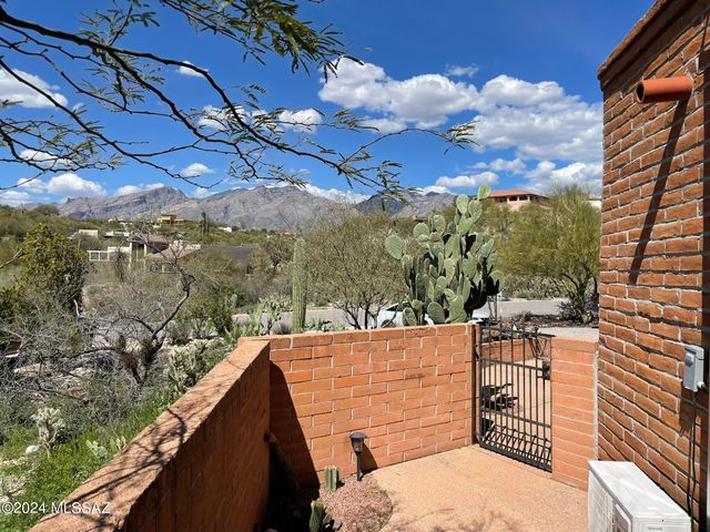 5830 E Cll Del Ciervo, Tucson, AZ 85750