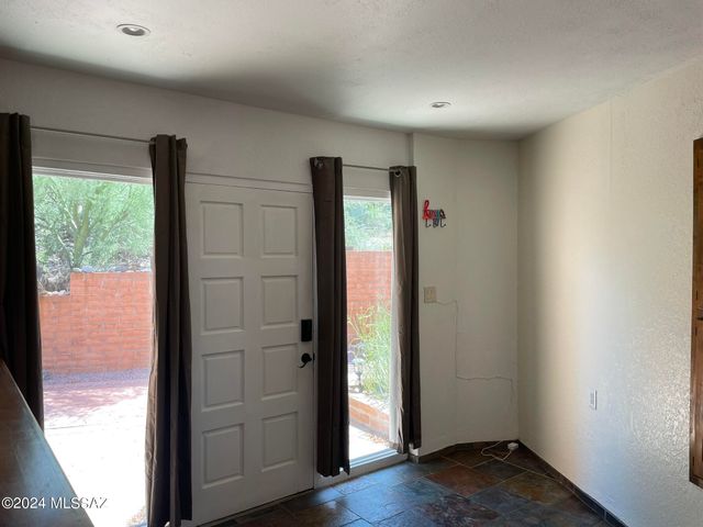 5830 E Cll Del Ciervo, Tucson, AZ 85750