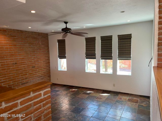 5830 E Cll Del Ciervo, Tucson, AZ 85750