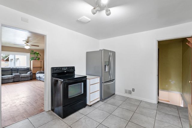 1212 N BESSIE Rd, Spokane Valley, WA 99212