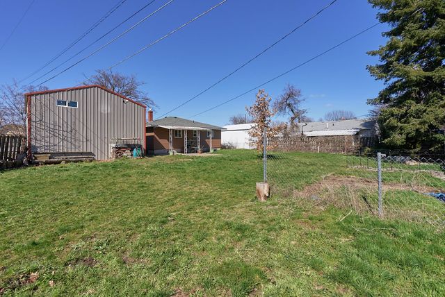 1212 N BESSIE Rd, Spokane Valley, WA 99212