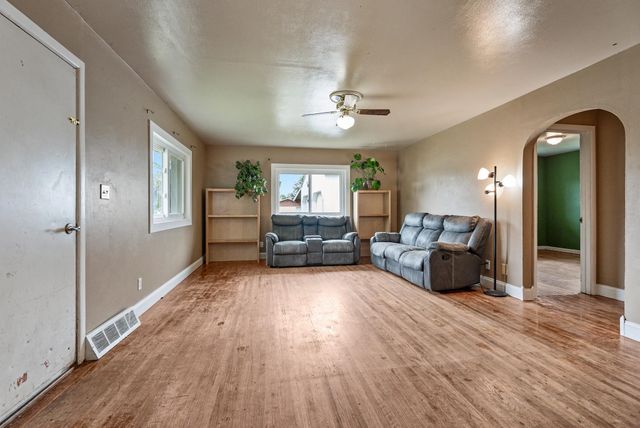 1212 N BESSIE Rd, Spokane Valley, WA 99212