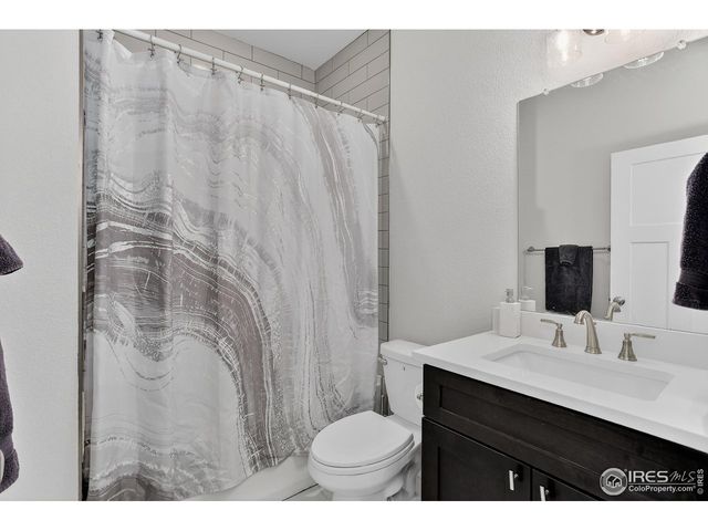 2402 49th Ave Ct 27, Greeley, CO 80634