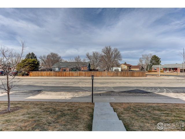 2402 49th Ave Ct 27, Greeley, CO 80634