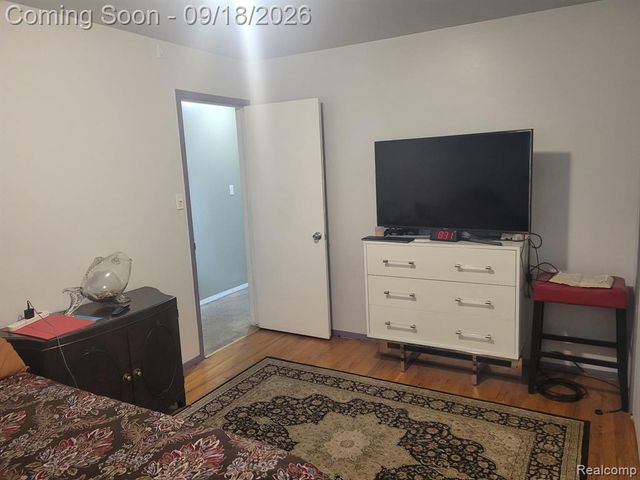 8424 Antwerp Drive, Sterling Heights, MI 48313